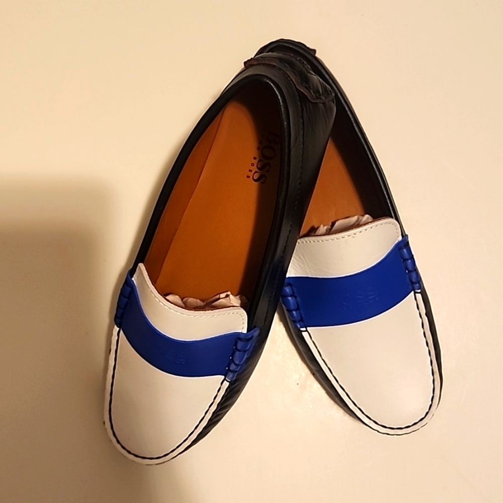 Hugo Boss boys leather tricolor moccasins size 37 made in Portugal, new in box